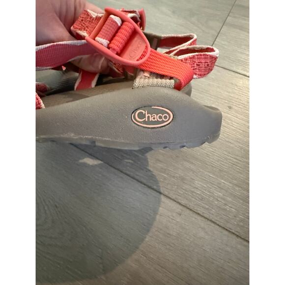 Chaco Z2 Classic Sandal in Swell Peach Size 8 - Picture 5 of 5